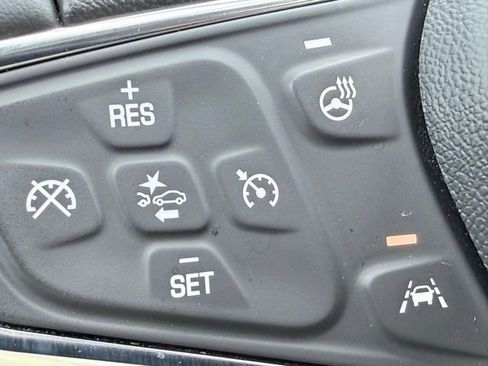 Used 2024 Chevrolet Equinox LT FWD image 28