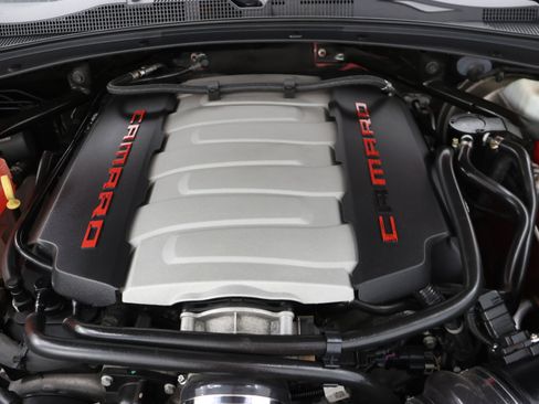 Used 2017 Chevrolet Camaro SS RWD image 18