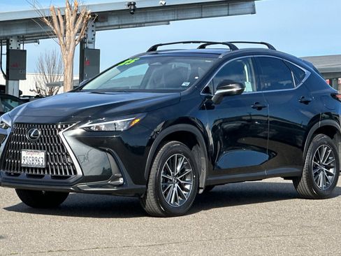 Used 2025 Lexus NX 350h AWD w/ Premium Package image 8