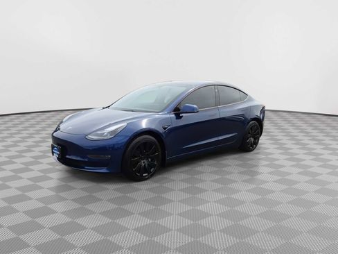 Used 2022 Tesla Model 3 Long Range AWD/4WD image 4