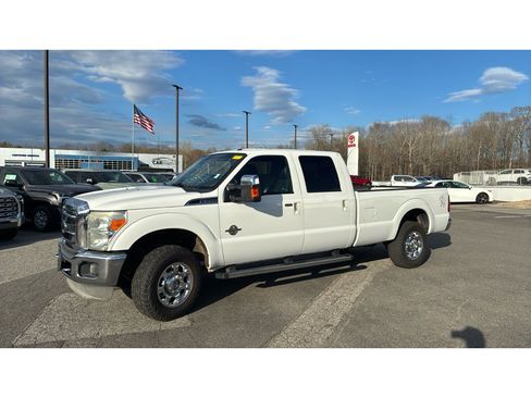 Used 2012 Ford F250 Lariat w/ Chrome Pkg image 3