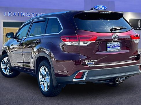 Used 2018 Toyota Highlander Limited AWD/4WD image 4