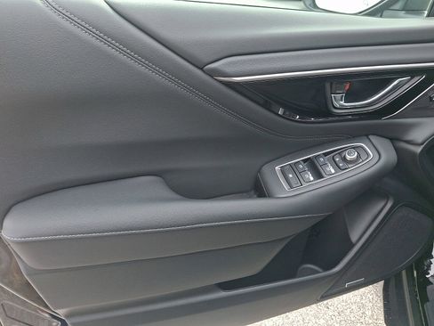 Certified 2025 Subaru Outback Limited image 12