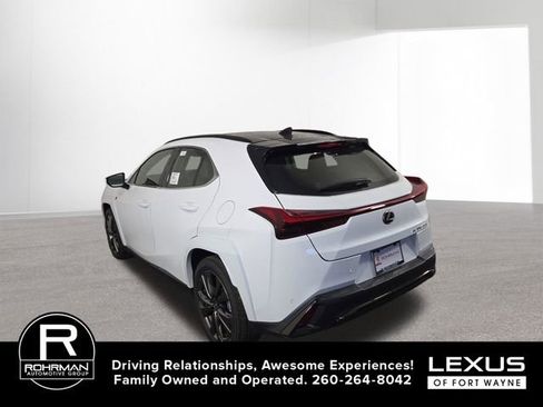New 2026 Lexus UX 300h AWD image 9