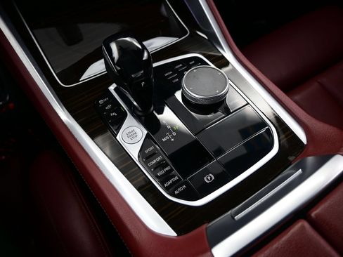 Used 2021 BMW X6 sDrive40i w/ Luxury Seating Package 2 RWD image 26