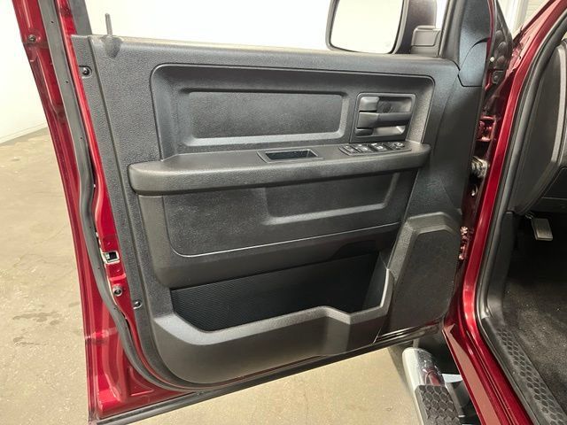 Used 2017 RAM 1500 Express RWD image 25