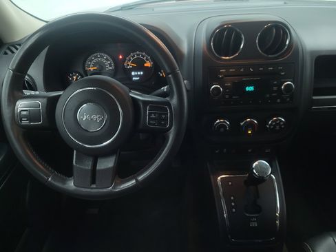 Used 2015 Jeep Patriot High Altitude AWD/4WD image 22