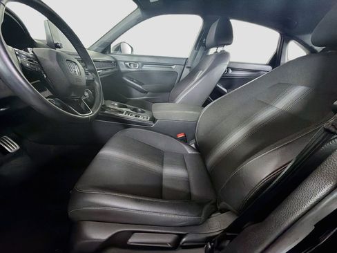 Used 2025 Honda Civic Sport image 13