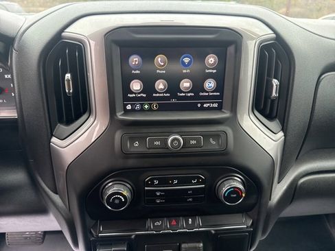 Used 2021 Chevrolet Silverado 2500 Custom w/ Custom Convenience Package image 14