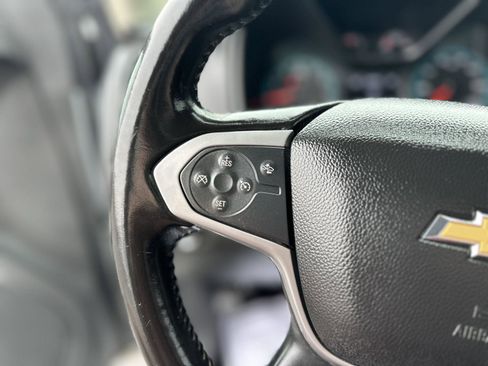 Used 2022 Chevrolet Colorado LT w/ Fleet Safety Package image 12