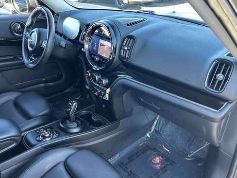 Used 2021 MINI Cooper Countryman S w/ Premium Package image 11