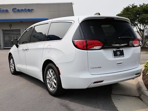 Used 2024 Chrysler Voyager LX FWD image 7