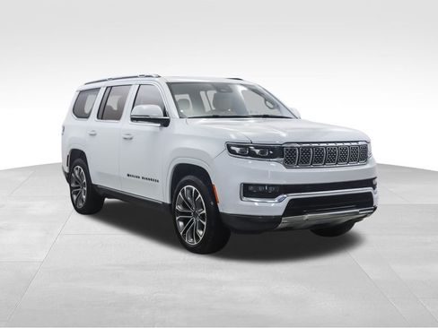 Used 2022 Jeep Grand Wagoneer Series III image 7