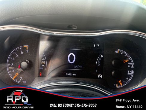 Used 2020 Jeep Grand Cherokee Altitude AWD/4WD image 19