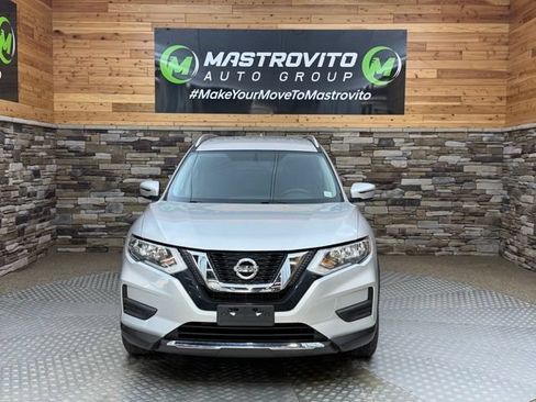 Used 2017 Nissan Rogue S w/ S Appearance Package AWD/4WD image 5