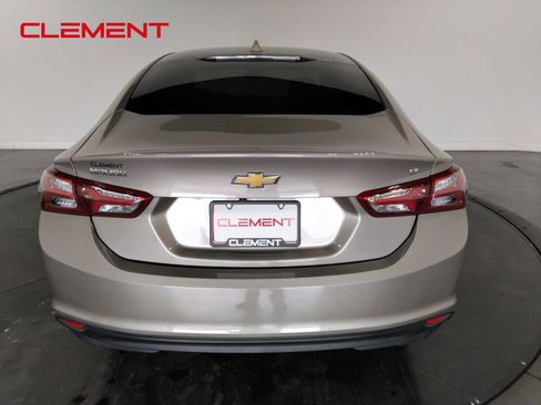 Used 2022 Chevrolet Malibu LT FWD image 6