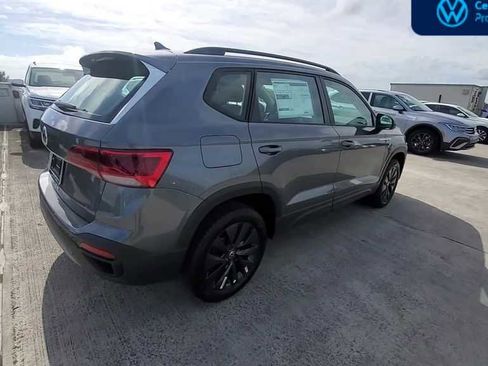 Used 2024 Volkswagen Taos S image 8