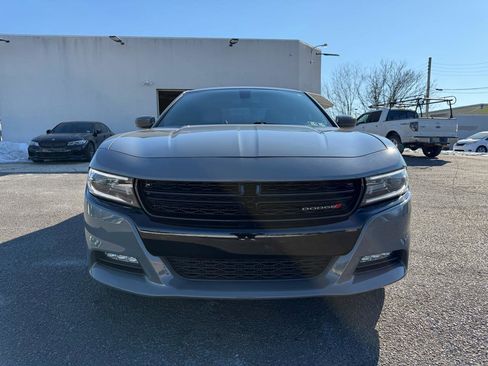Used 2018 Dodge Charger GT image 2