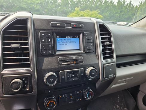 Used 2018 Ford F150 XLT AWD/4WD image 18