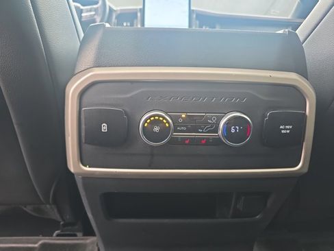 Certified 2024 Ford Expedition Limited AWD/4WD image 17