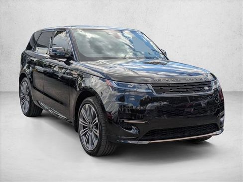 Used 2024 Land Rover Range Rover Sport Dynamic SE AWD/4WD image 3
