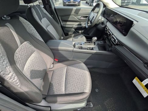 New 2026 Nissan Sentra SV w/ SV Convenience Package FWD image 23