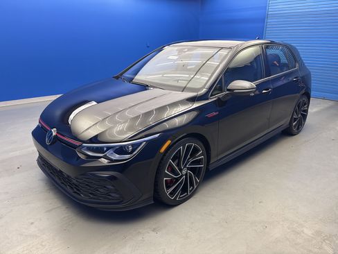 Used 2023 Volkswagen GTI Autobahn image 4