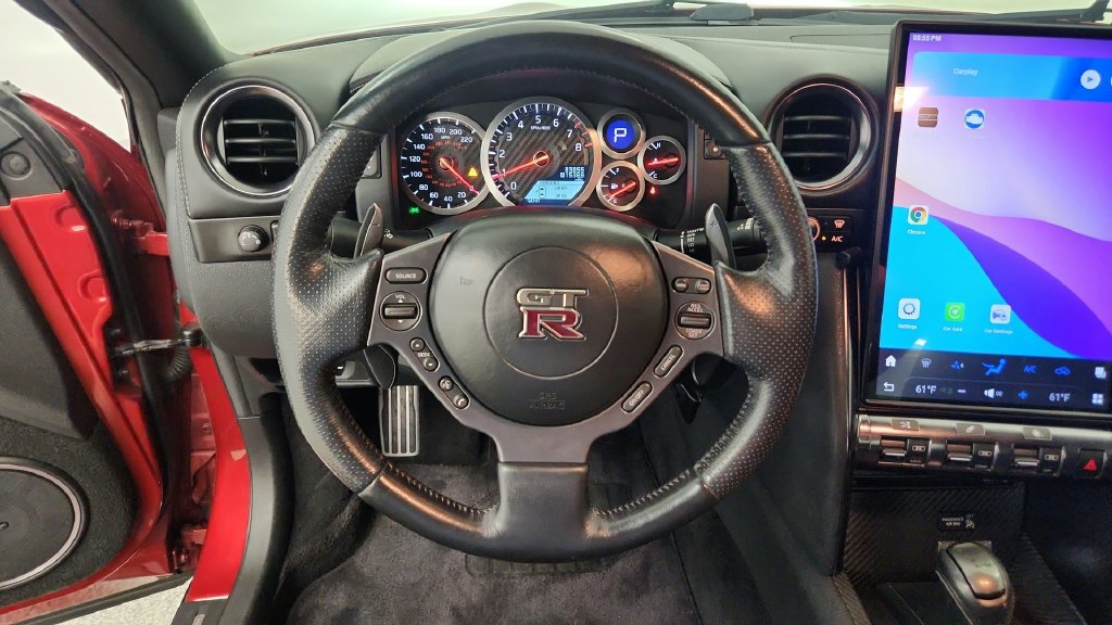 Used 2015 Nissan GT-R Premium AWD/4WD image 34