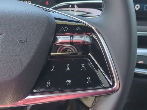 Certified 2024 Cadillac Lyriq Tech AWD/4WD image 27
