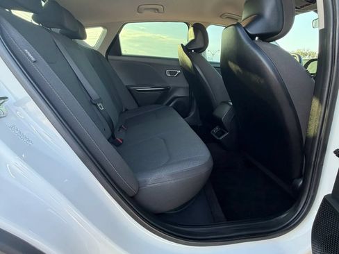 Used 2025 Kia K4 FWD image 16