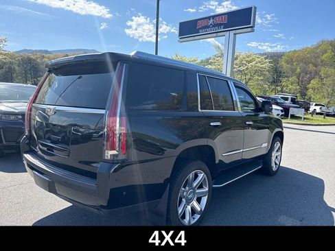 Used 2019 Cadillac Escalade Premium Luxury AWD/4WD image 5