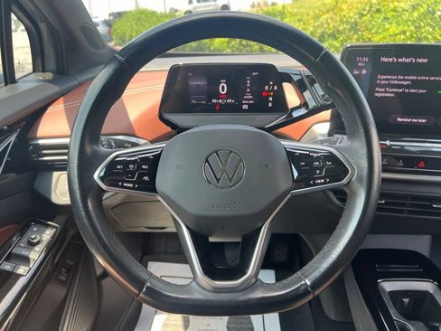 Used 2021 Volkswagen ID.4 Pro S RWD image 17