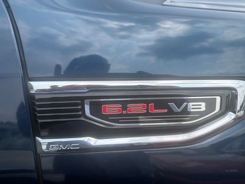 Used 2022 GMC Sierra 1500 SLT w/ SLT Premium Plus Package AWD/4WD image 7