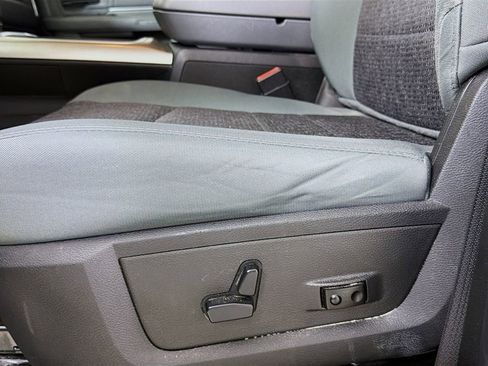 Used 2019 RAM 1500 Lone Star image 21