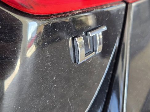 Used 2018 Chevrolet Impala LT image 16