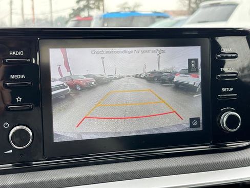 Used 2022 Kia K5 LXS image 25