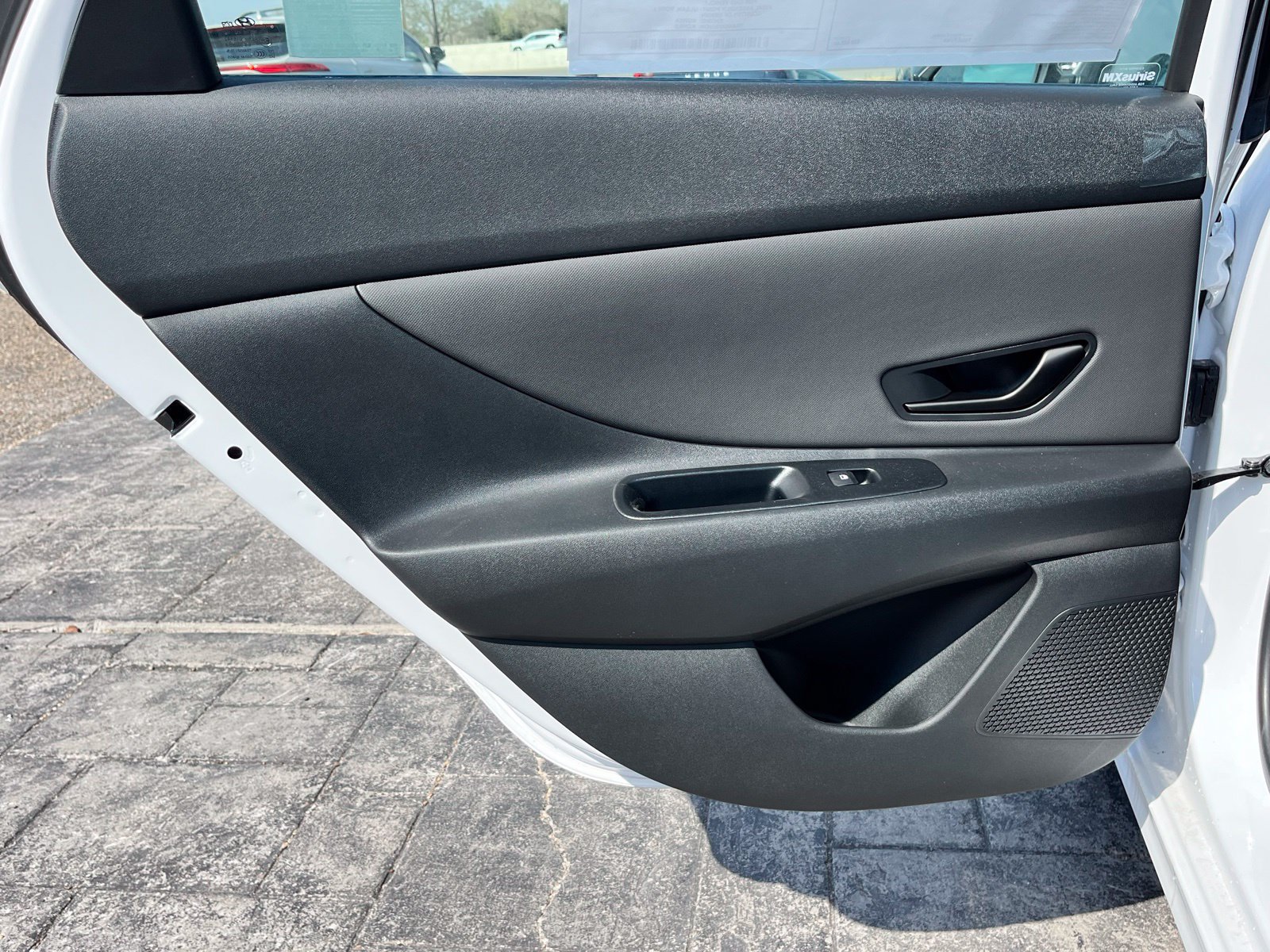New 2025 Hyundai Elantra SEL FWD image 18