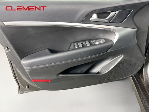 Used 2025 Genesis G70 2.5T RWD image 26