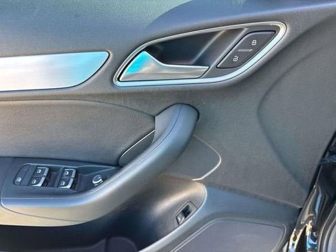 Used 2018 Audi Q3 2.0T Premium image 14