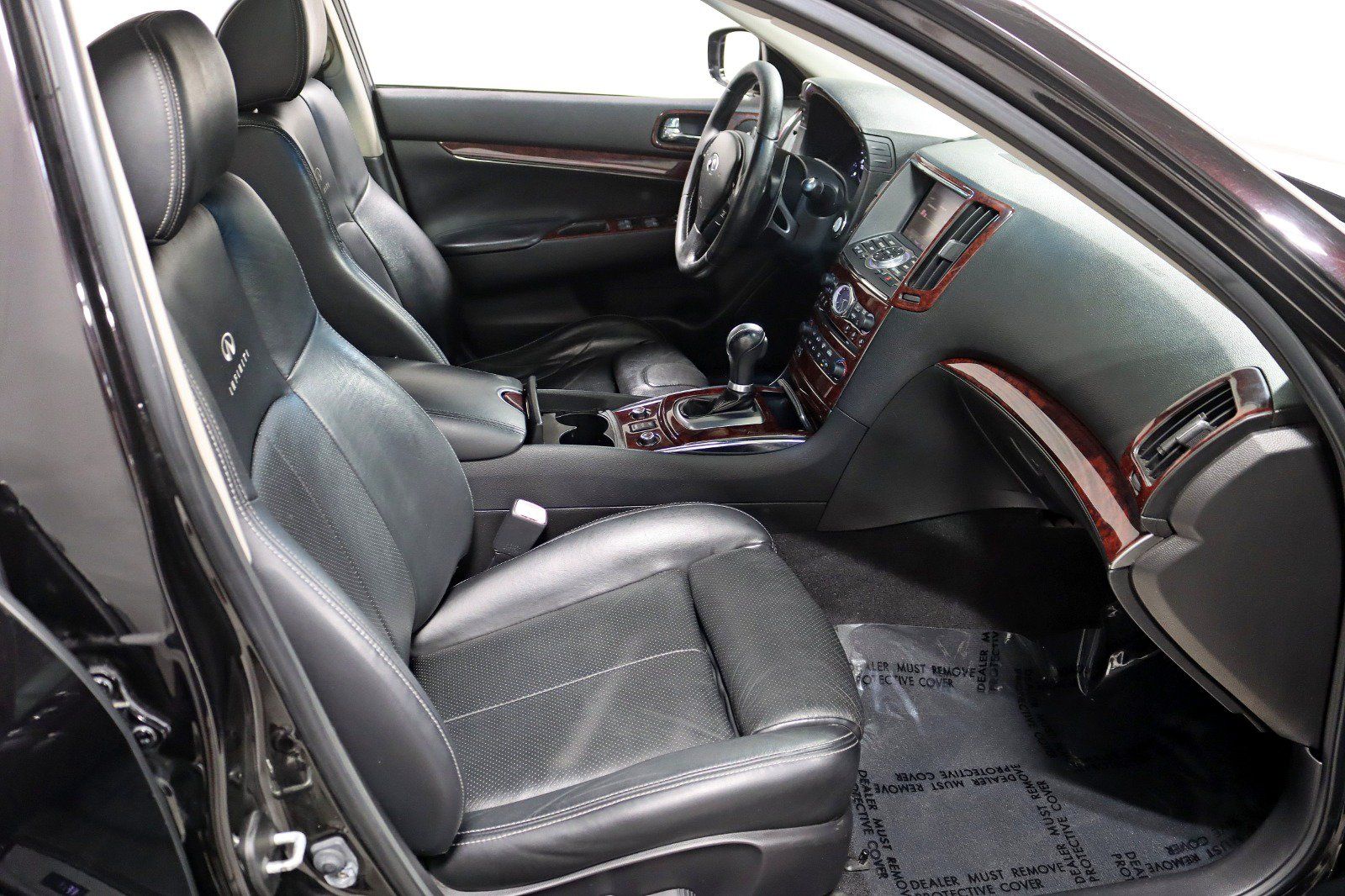 Used 2012 INFINITI G37 x Sedan w/ Premium Pkg AWD/4WD image 27