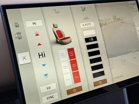 Used 2025 Land Rover Range Rover SE image 23