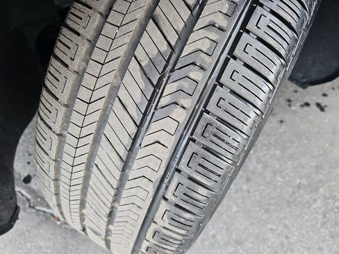 New 2026 Cadillac Optiq Sport 2 image 31