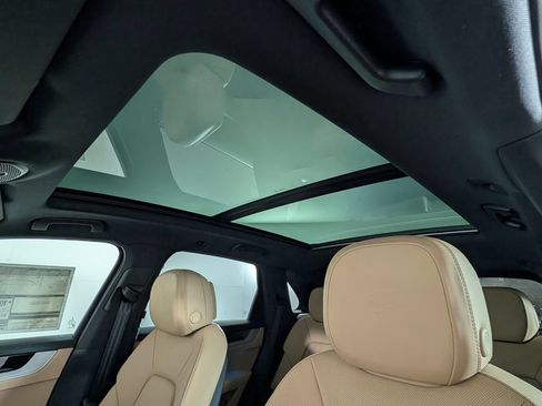 New 2026 Porsche Cayenne AWD/4WD image 29