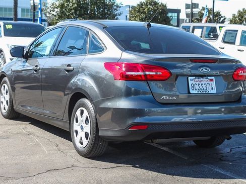 Used 2018 Ford Focus S image 9