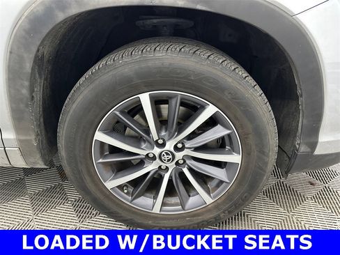 Used 2018 Toyota Highlander XLE image 13