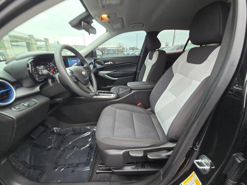 Certified 2024 Chevrolet Trax LS w/ LS Convenience Package image 15