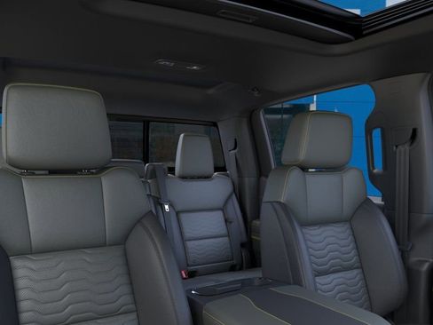 New 2026 Chevrolet Silverado 1500 ZR2 AWD/4WD image 31