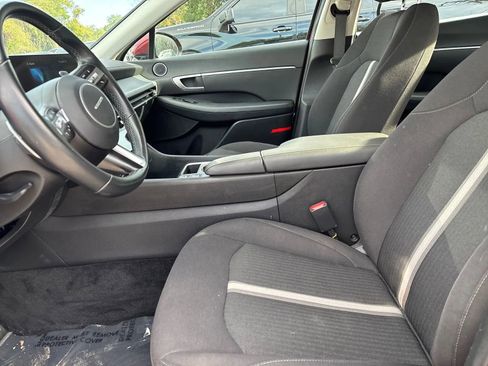 Used 2025 Hyundai Sonata SEL FWD image 10