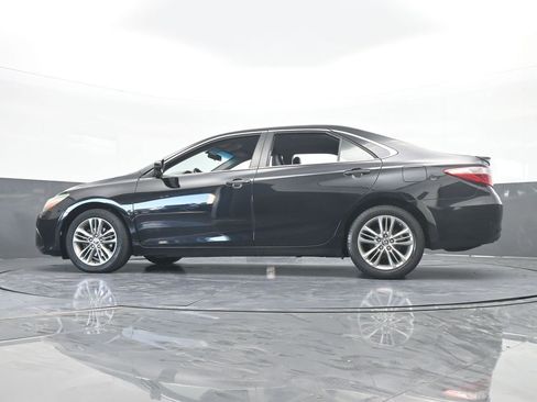Used 2016 Toyota Camry SE image 53