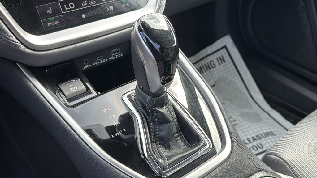 Certified 2025 Subaru Legacy Premium AWD/4WD image 18